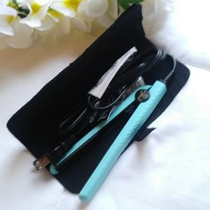 PYT MINI HAIR STRAIGHTENER.NWT